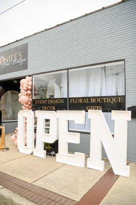 Onieé's Floral Boutique