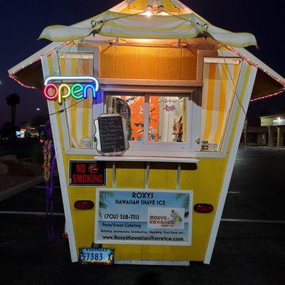 Roxys Hawaiian Shave Ice