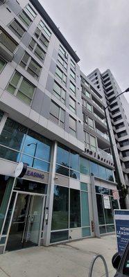 Commercial Window Cleaning Mid-Rise