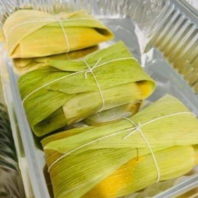 Tamales Cubanos con carne de cerdo dentro.Todo fresco y echo en casa.Aceptamos pedidos el mismo día y catering llamando al (352)346-8618