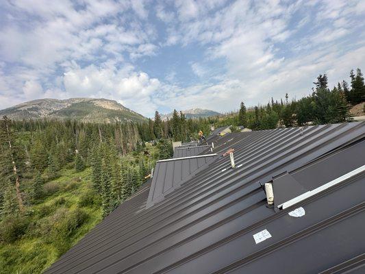 H G Summit Roofing & Services