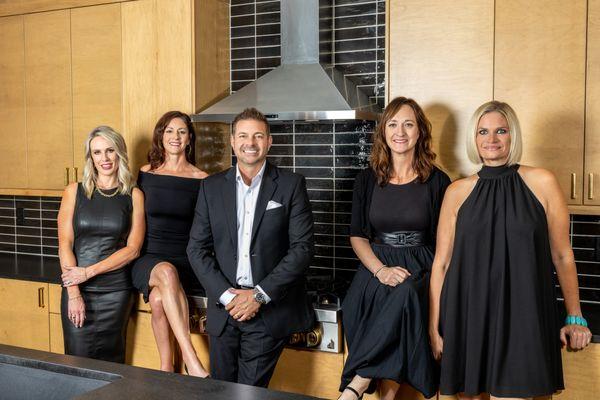 Laura Baer, Kate O'Brien, Kris Ceretto, Brooke Walls and Sarah Bobo