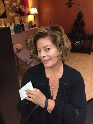 Beautiful Medium Blonde Voluptuous Curls