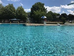 Tufts L shaped pool. 25yds across on the short parts, 2 sets of buoys segment the pool int 3 sections: shallow, intermediate, and deep-12ft