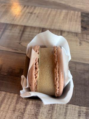 Cappuccino Macaroon Ice Cream