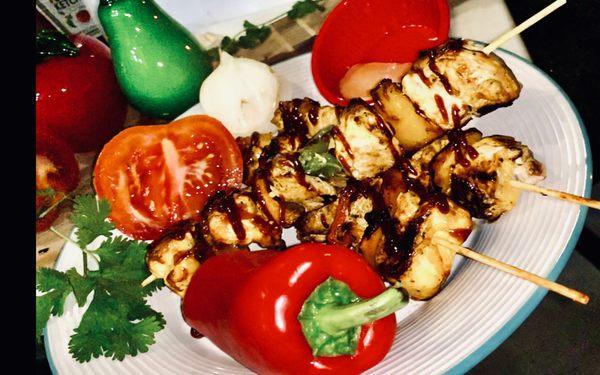 Sabores Burger Pinchos & Wings