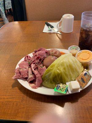 Luna's Deli & Restaurant
