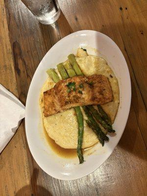 Oven roasted salmon with grits