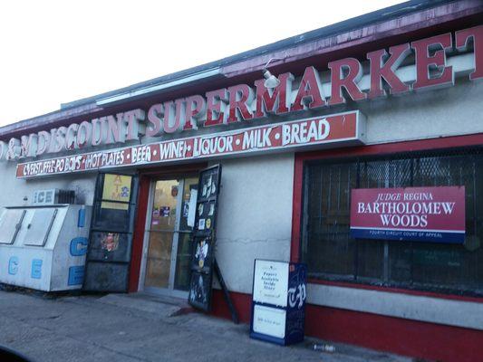 D & M Supermarket