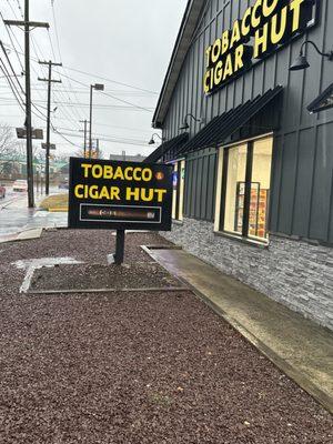 Tobacco & Cigar Hut