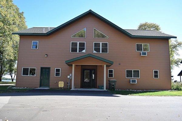 Wren's sleeps 20 people!