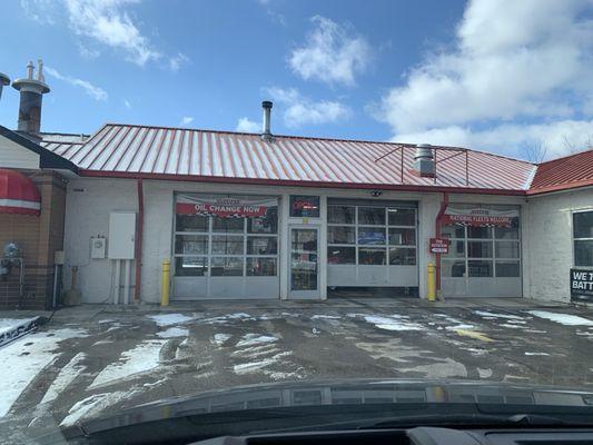 Victory Lane Quick Oil Change