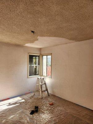 Removing popcorn ceiling