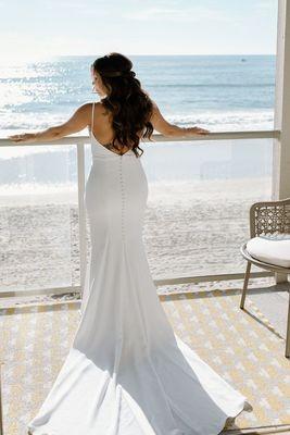 Classic coastal bridal look created for an intimate La Jolla wedding. Hair & makeup by our team.
