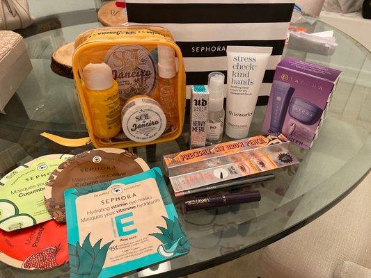 Grand Opening Scored!! I purchased 3 items yellow bag bum cream Urban decay EL & eye masks . All other items were gratis!