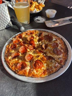 10 in thin crust pepperoni mushroom