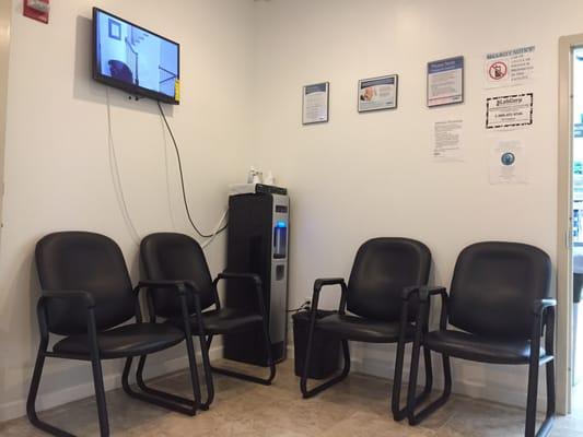 Very nice, clean waiting area. Tv and water cooler.