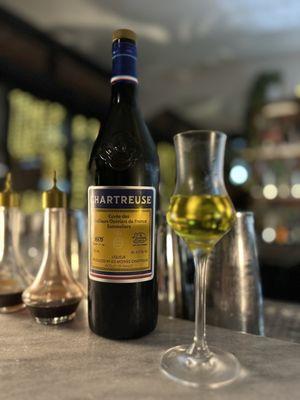 Very rare chartreuse product!