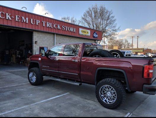 Pick-Em Up Truck Stores