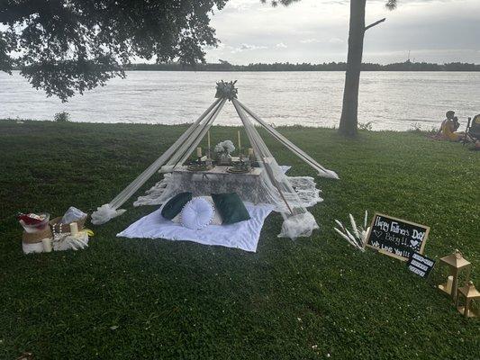 Love-nic Soiree Events