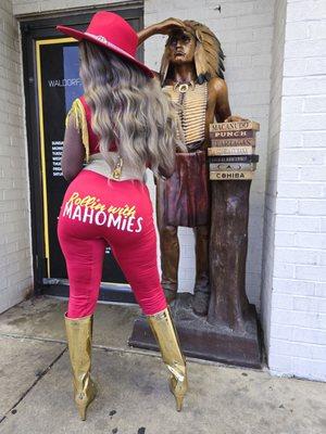 Waldorf Cigar Bar & Lounge