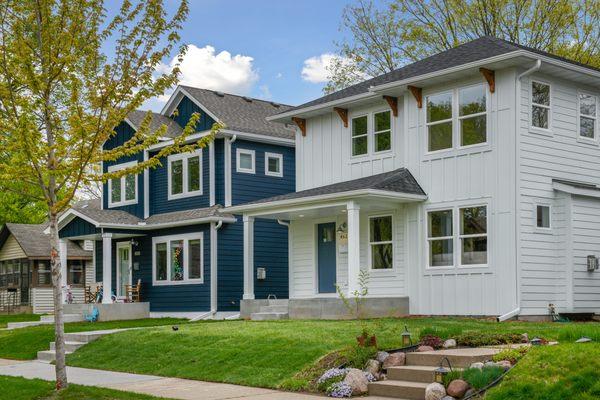 Lakes Area Realty