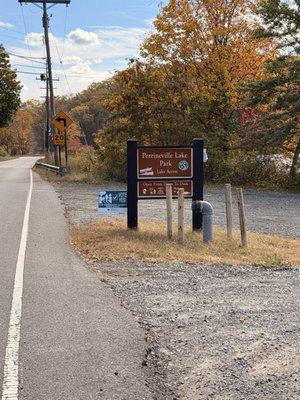 Perrineville Lake County Park
