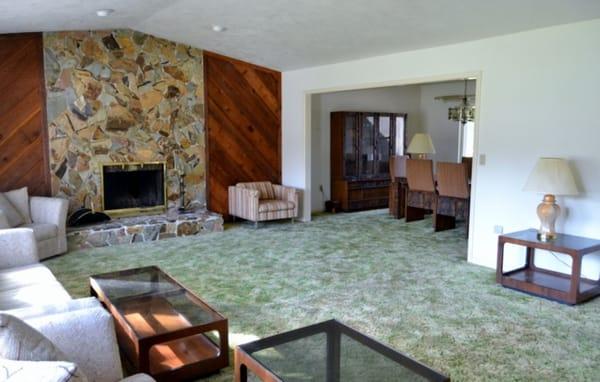 Want to sell your furniture? Call Stress Free Estates: 727-308-0590