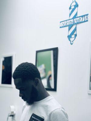 Professional work no waiting all day for a haircut book now clean barber clean environment