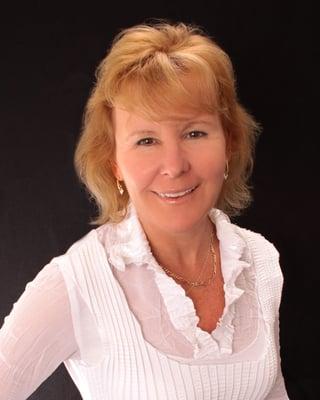 Leslie L. Lee-Morro Bay Realty