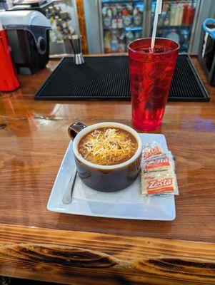 Excellent Chili at Sixth & Main