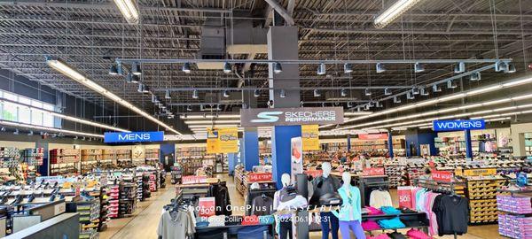 SKECHERS Warehouse Outlet