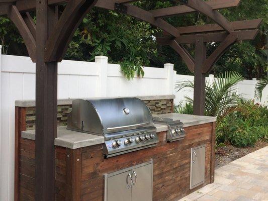Brodi Designs & Outdoor Living