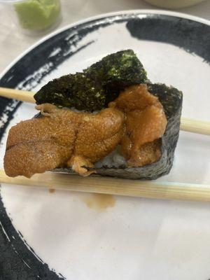 Uni!   Looks prev frozen and was not fresh frozen!  Old frozen
