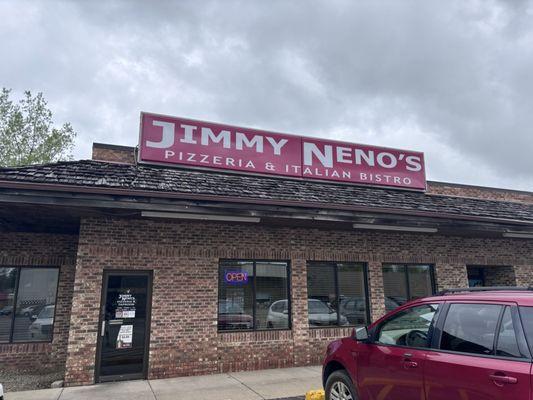 Jimmy Neno’s Pizzeria & Taproom