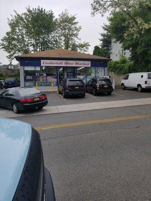 Underhill Mini Market