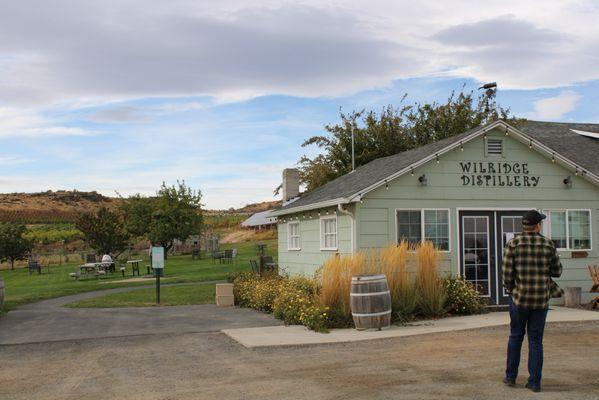 Wilridge Vineyard, Winery & Distillery