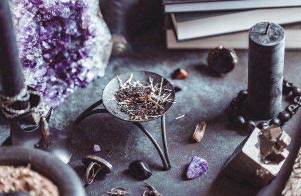 Psychic Tarot & Energy Reader