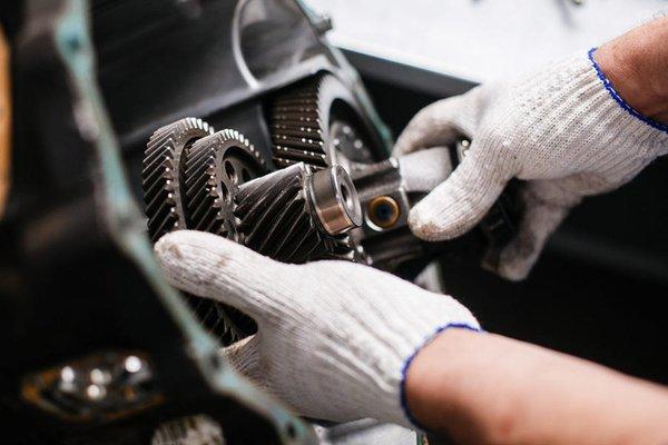 Ekonomic Transmissions