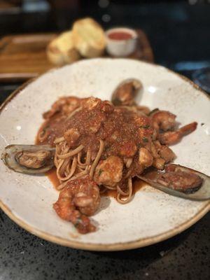 Linguine di Mare w/ spicy saffron marinara sauce