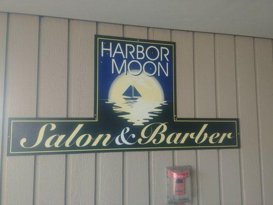 Harbor Moon Salon & Barber
