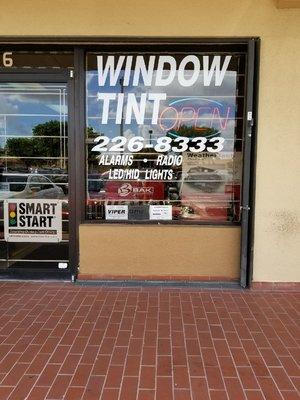 Autotronics & Tints Miami