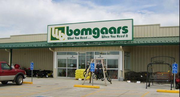 Bomgaars