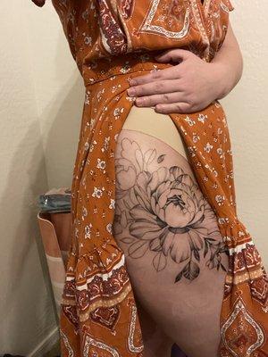 Leg tattoo thanks to Sophia, about 70% done!