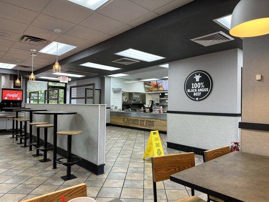 The Chapin Hardee's is really clean. Great outdoor dining area too.