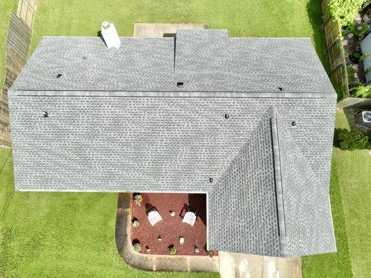 Roof replacement in Navarre using GAF Pewter Gray shingles.