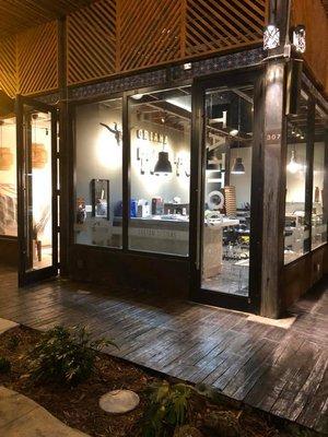 ORIANA TATTOO WYNWOOD