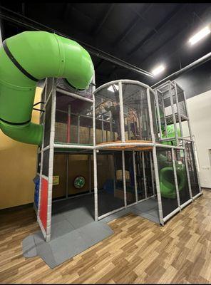 Playground, available to the community even outside of Sundays