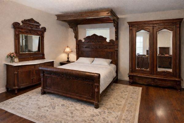 Antique bedroom suite they moved for my buyer.