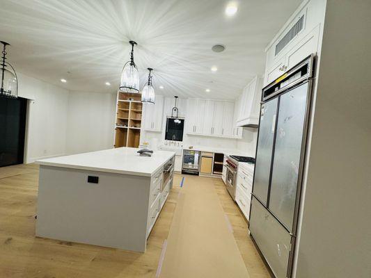 D E Custom Quality Painting